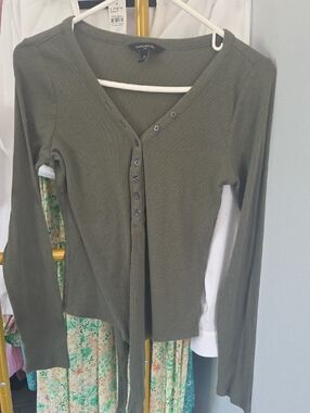 Banana Republic Olive Green Long-Sleeve Ribbed Bodysuit